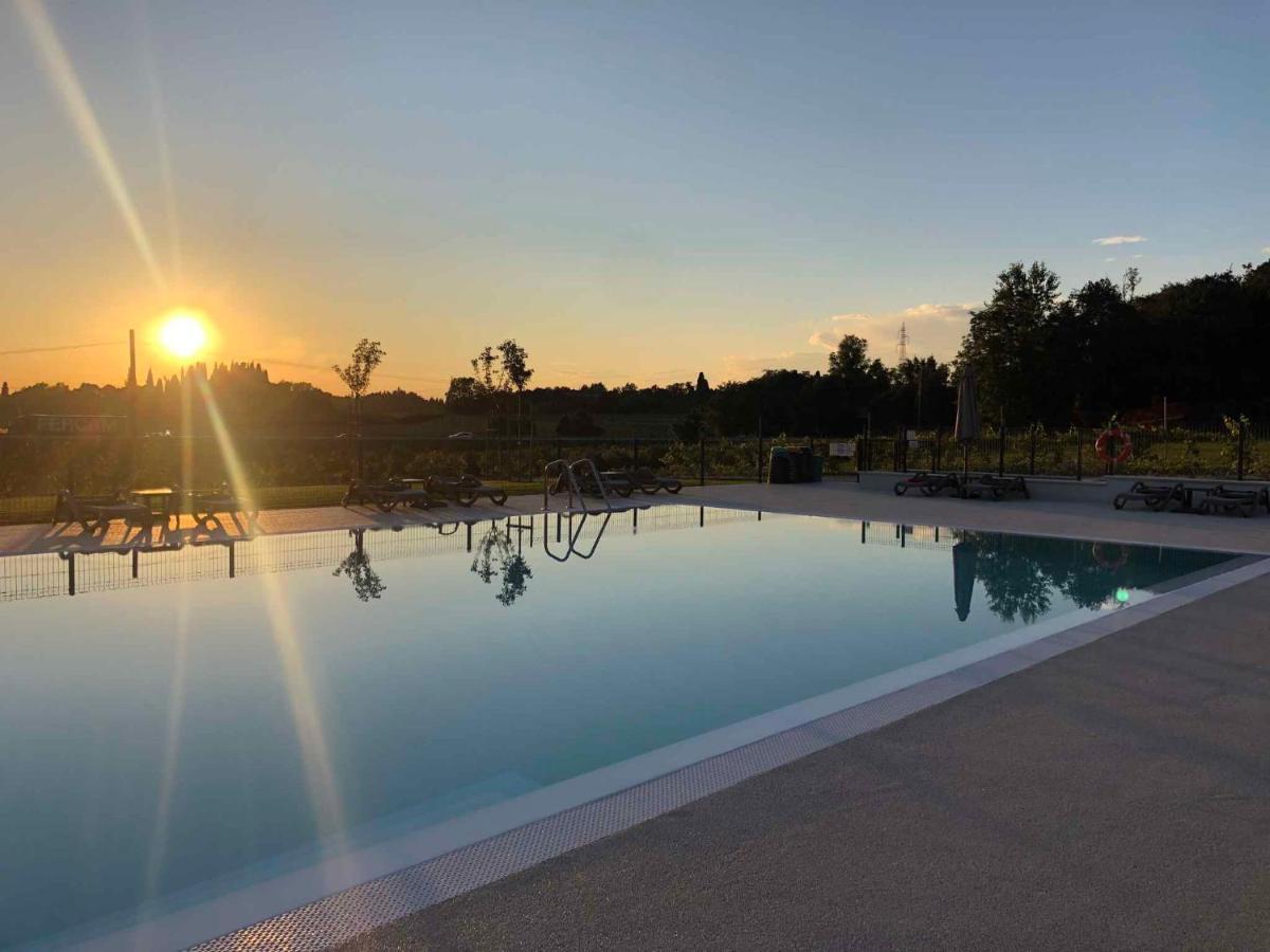 Agricamping Al Grappolo Divino Lazise Bagian luar foto