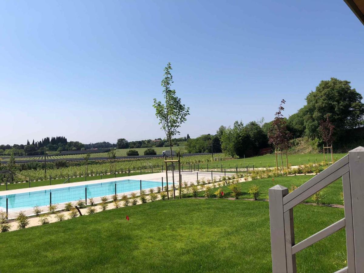Agricamping Al Grappolo Divino Lazise Bagian luar foto